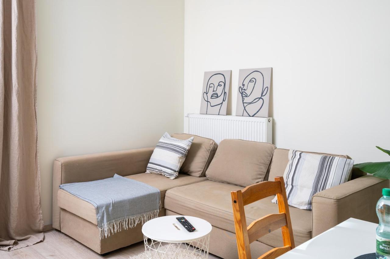 Pokorna Cosy Apartment وارسو المظهر الخارجي الصورة
